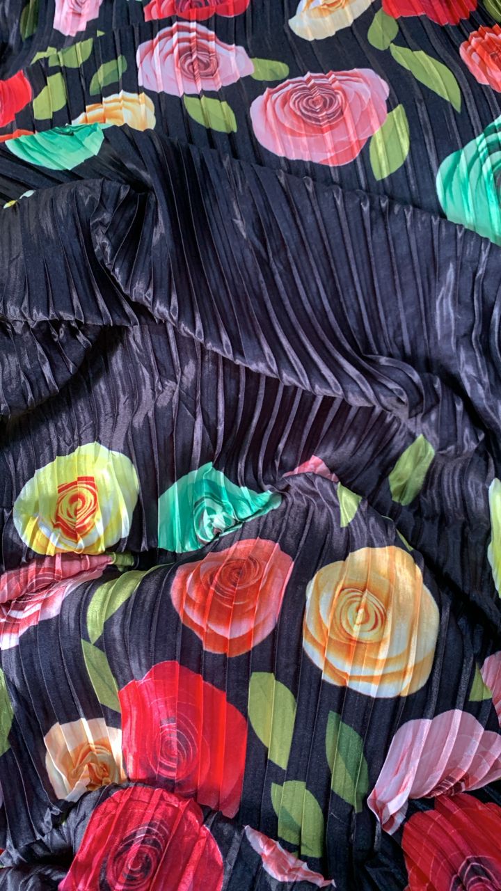 Midnight Garden – Pleated Sunray Fabric