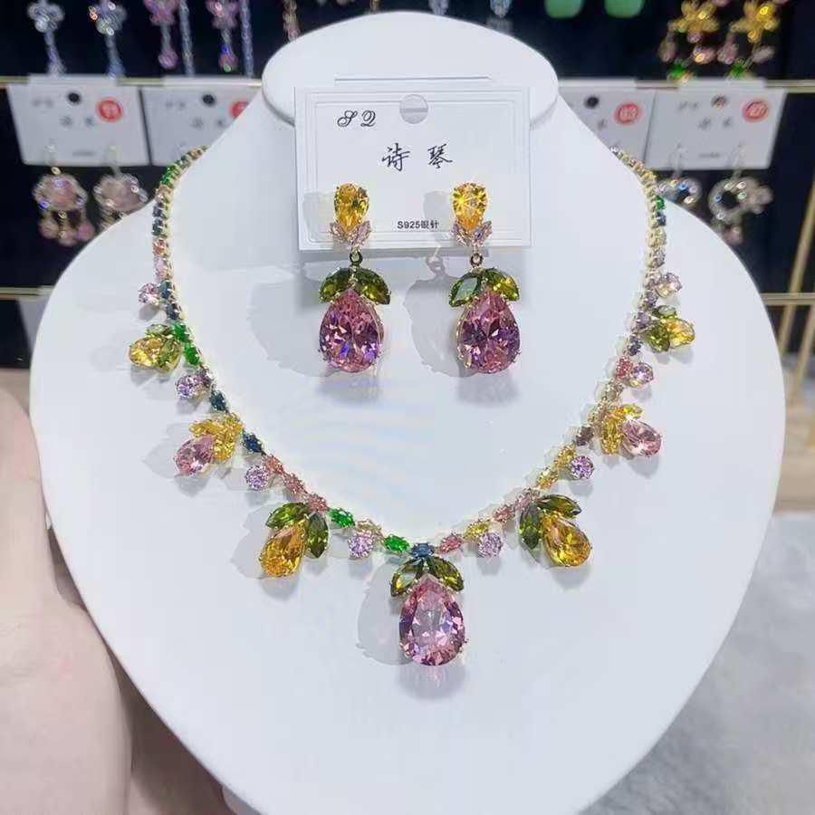 Floral Cascade – Multicolor Zircon Necklace & Earrings Set